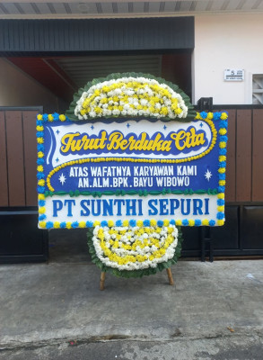 Papan Bunga Duka di Sekotong