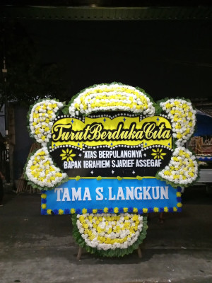 Papan Bunga Duka di Sekotong